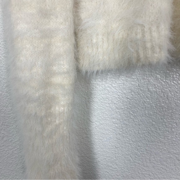Free People Serendipity Faux Fur Sweater Medium Cream - Picture 10 of 16